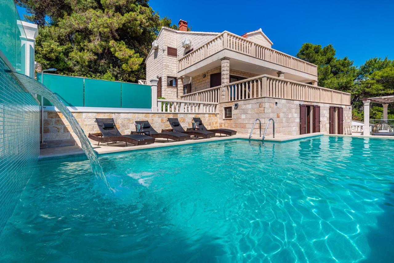 Villa Kadena - Luxury Seaside Villa With Private Heated Pool Selca  Ngoại thất bức ảnh